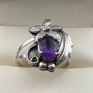 Vintage Handmade Collectible Sterling Silver Amethyst Flower Leaf Ring Sz. 7.25